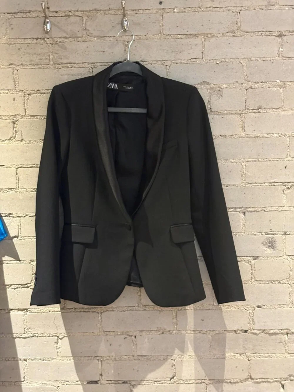 Tuxedo Suit - Picture 3 of 3